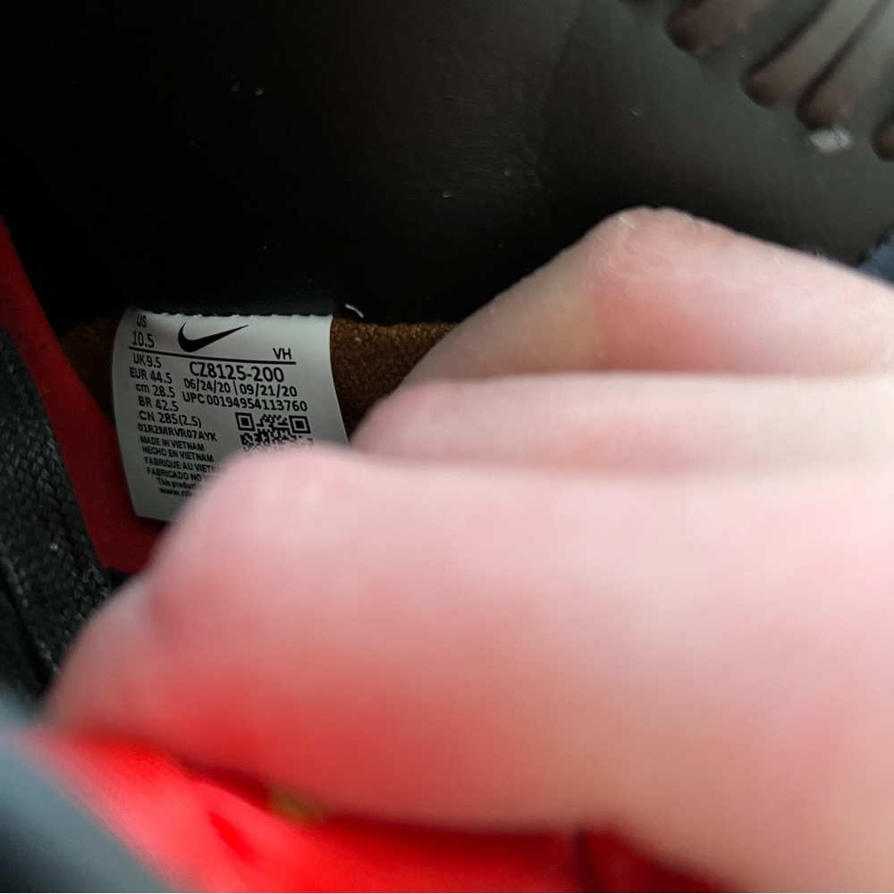 Nike Men’s Bodega x Nike Dunk High legend, High-Top Sneakers - Picture 6 of 12